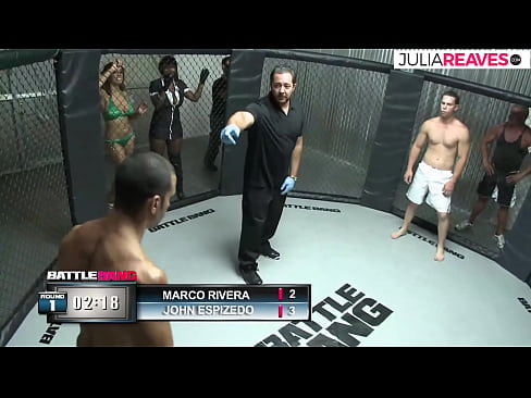 ❤️ Ultimate Fighter ቀለበቱ ውስጥ ከተጣላ በኋላ አንዲት ቁጥር ሴትን ትበዳለች። ️❌ የፊንጢጣ ቪዲዮ ☑
